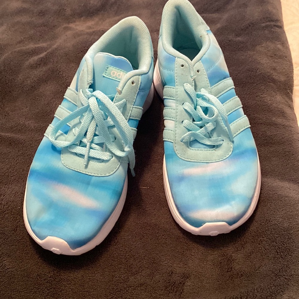 Adidas tie dye blue running shoes. Kids size 3.5
